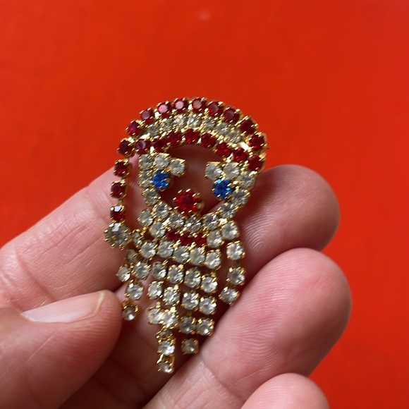 Santa Pin - Picture 2 of 2